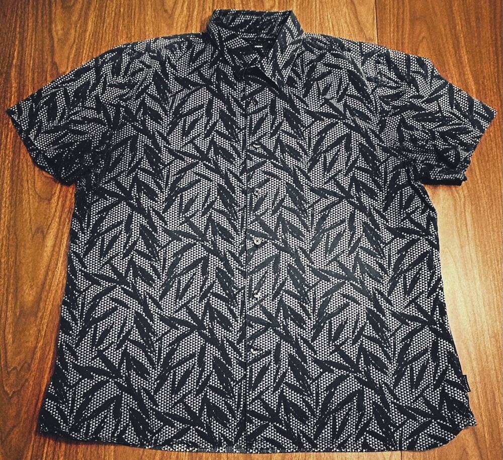 Perry Ellis Gray Geometric Short Sleeve Slim Total Stretch Button-Up Shirt - XL